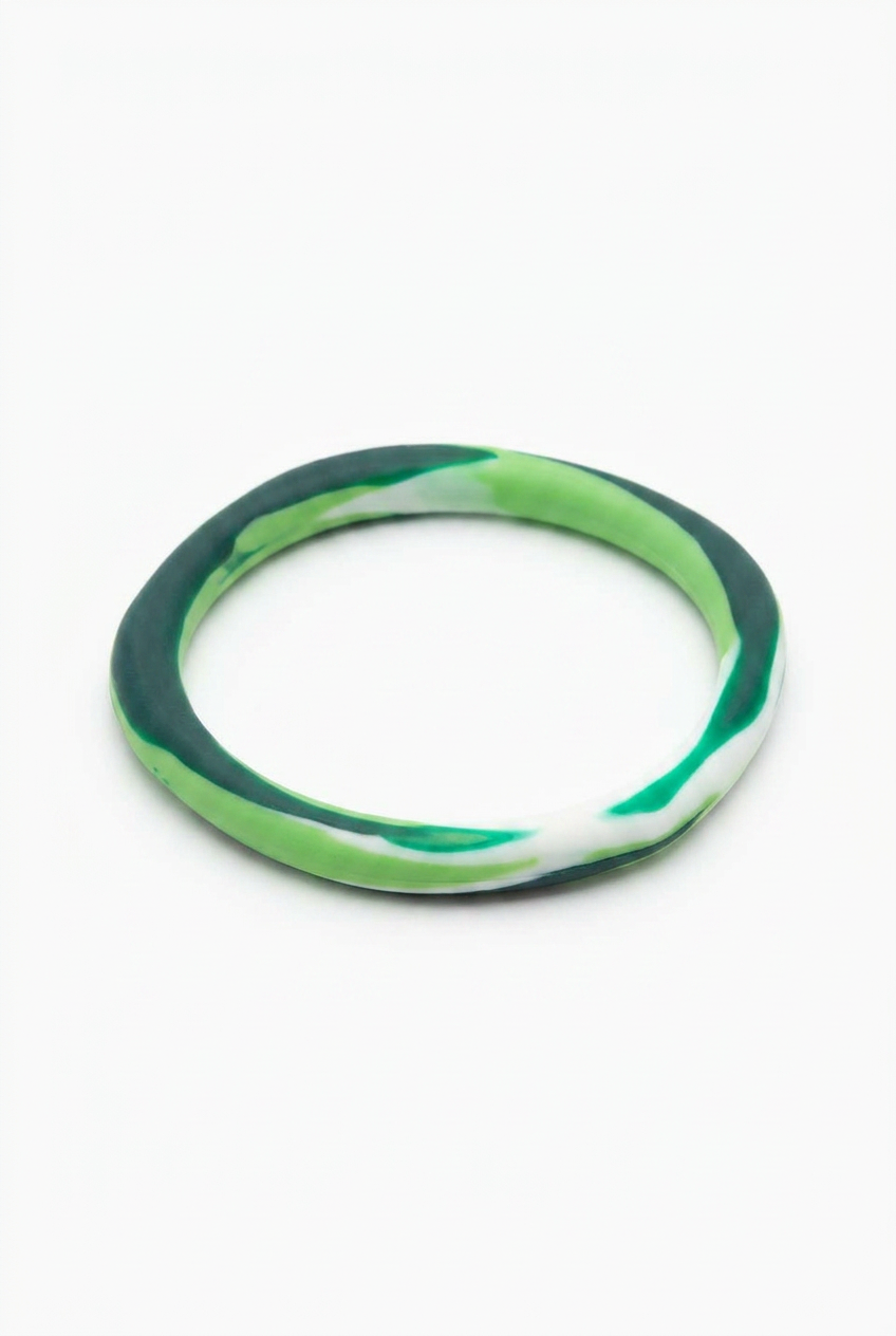 Resin Bangle - Daintree - Irregular skinny round
